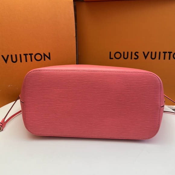 Authentic Louis Vuitton Light Pink Tote Open Tote perfect for Beach - Picture 8 of 15